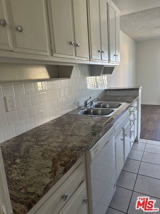 1420 S Oakhurst Drive - Photo 4