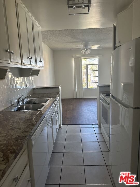 1420 S Oakhurst Drive - Photo 5