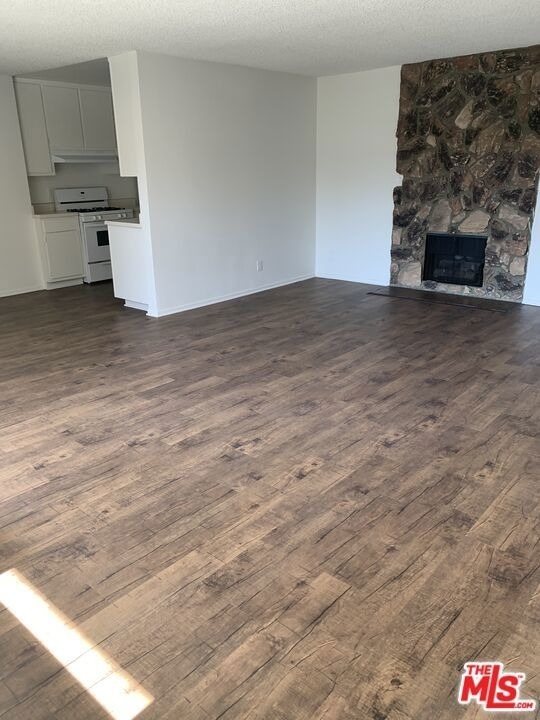 11525 Rochester Avenue - Photo 1