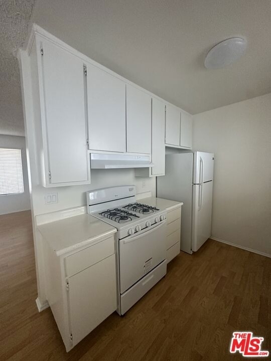 11525 Rochester Avenue - Photo 4