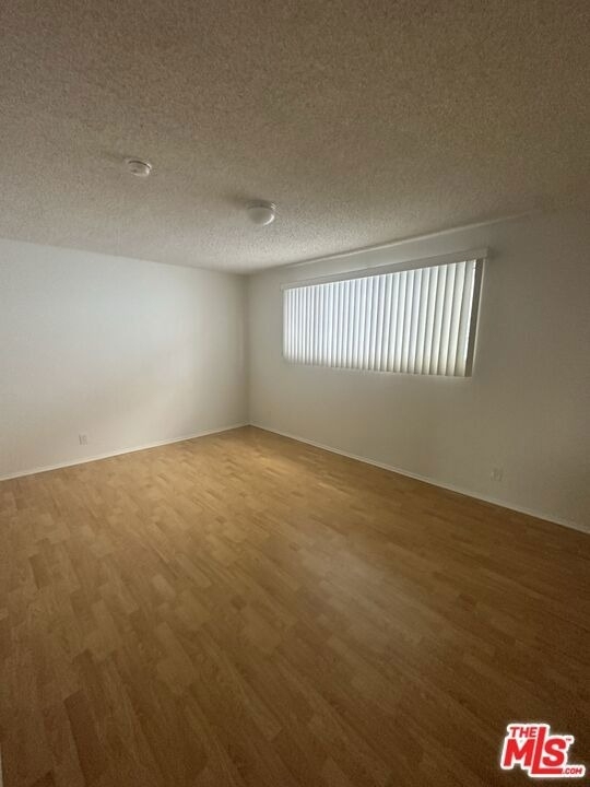 11525 Rochester Avenue - Photo 7