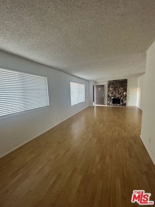 11525 Rochester Avenue - Photo 1