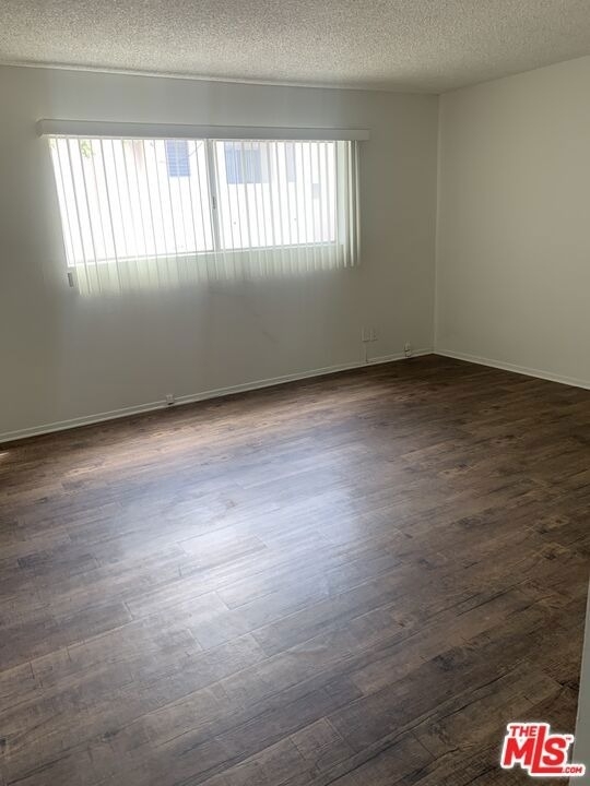 1820 S Bentley Avenue - Photo 7