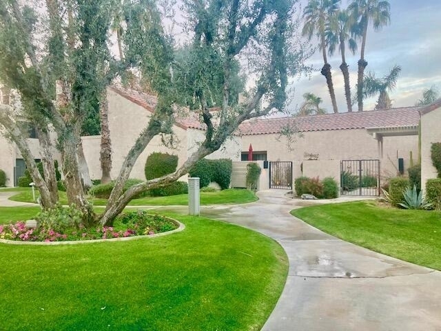 118 Racquet Club Drive S - Photo 5