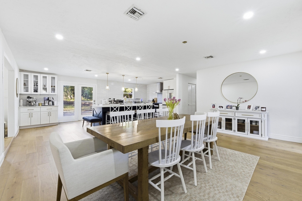 12863 159th Court N - Photo 5
