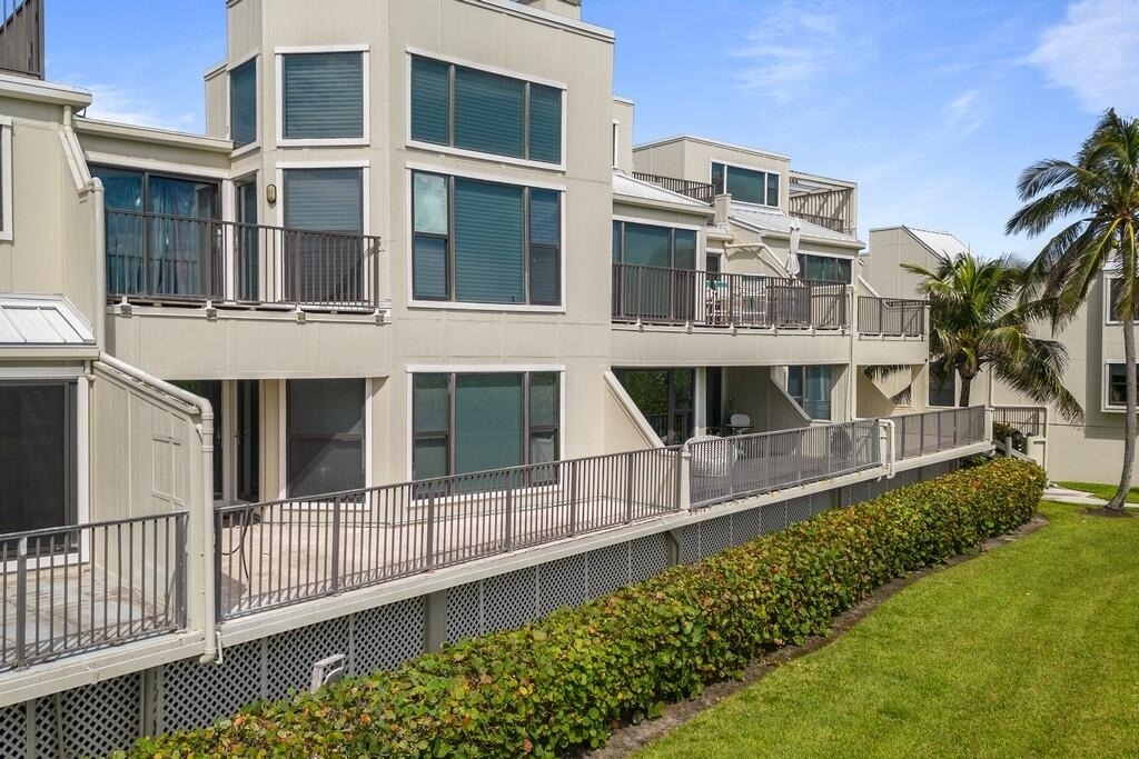 2051 Ne Ocean Boulevard - Photo 12