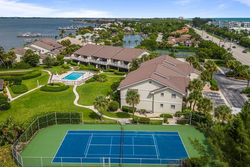 2051 Ne Ocean Boulevard - Photo 16