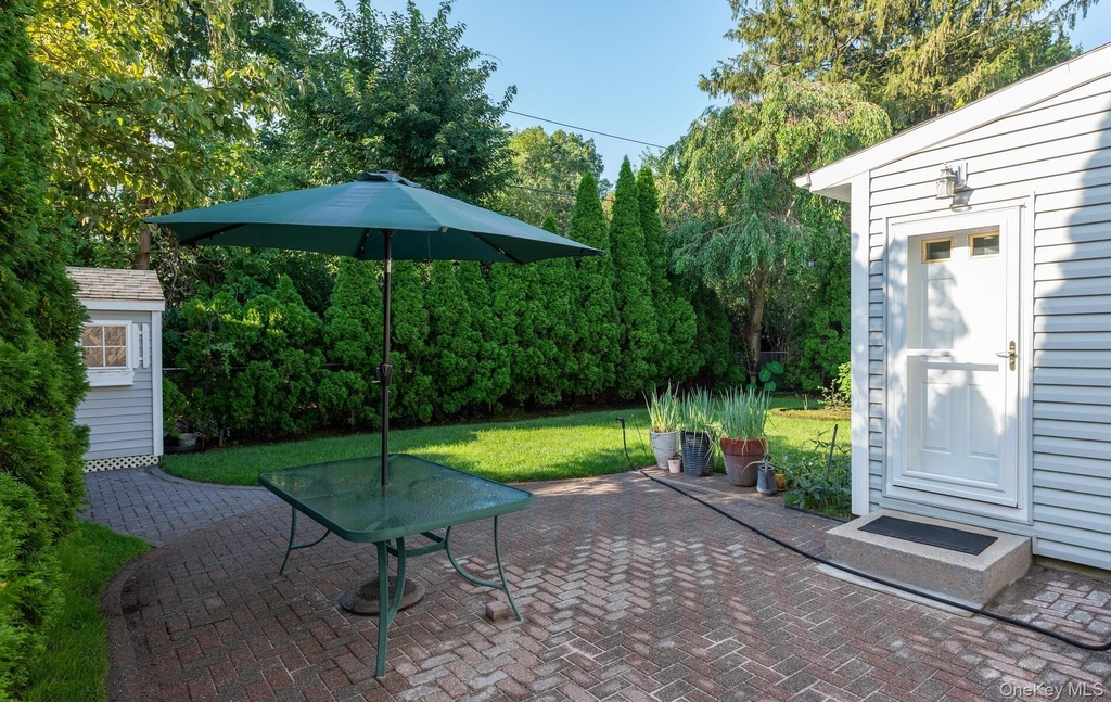 74 Mulberry Avenue - Photo 18