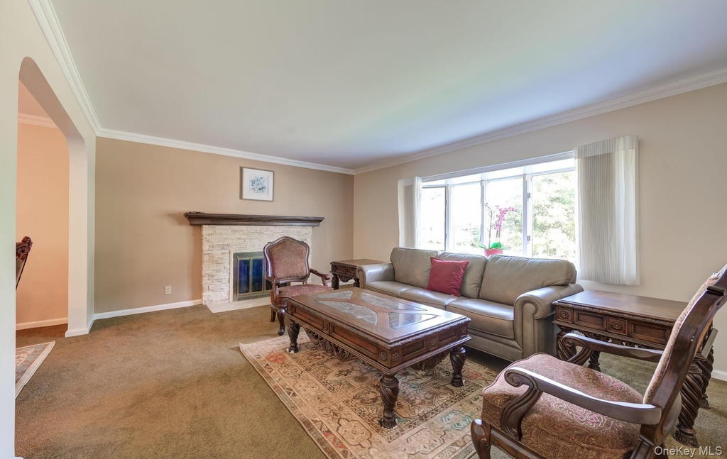74 Mulberry Avenue - Photo 2
