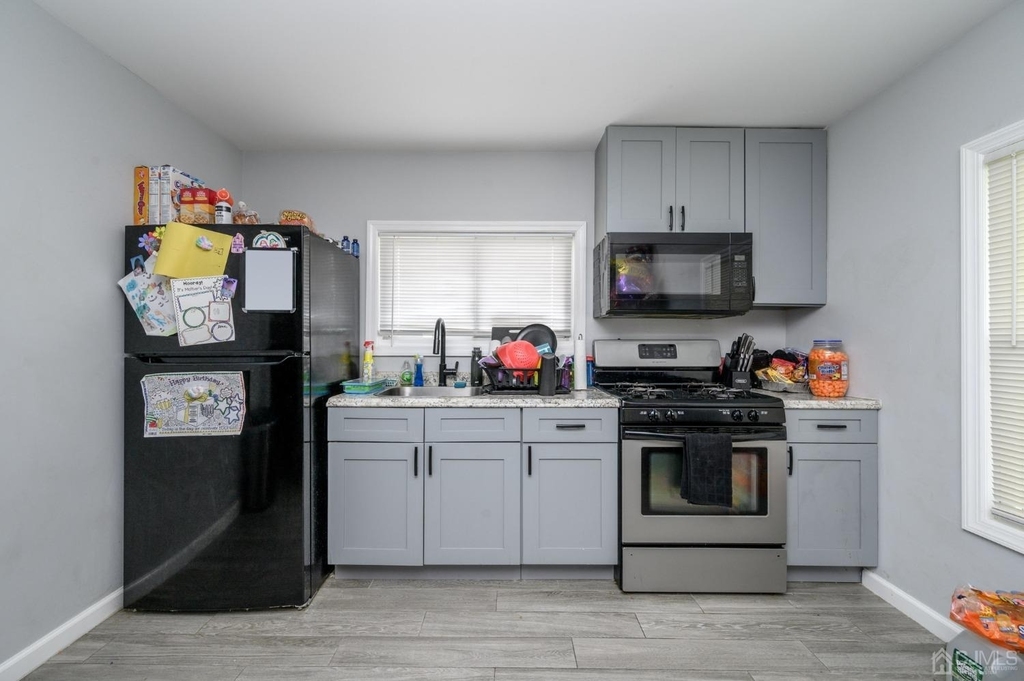 405 Main Street - Photo 9