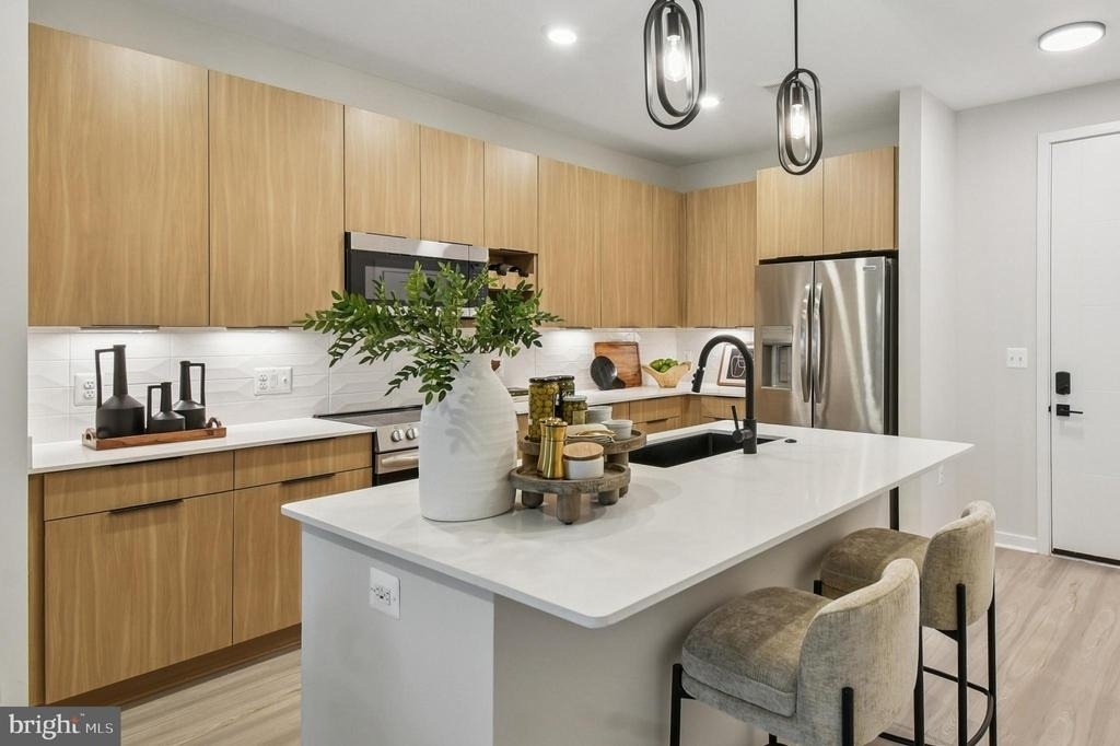 43601 Charitable Street - Photo 0