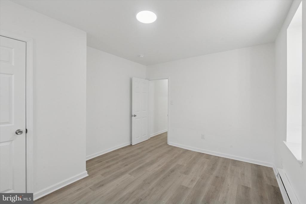 3827 Cambridge Street - Photo 2
