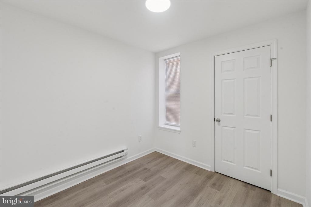 3827 Cambridge Street - Photo 8