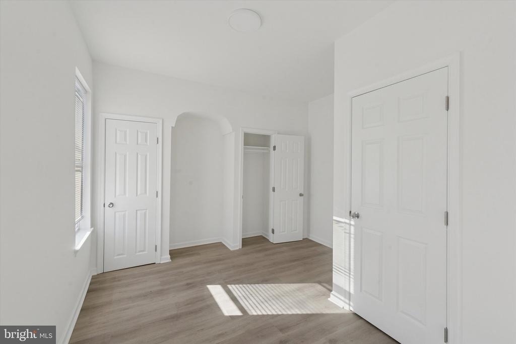 3827 Cambridge Street - Photo 3