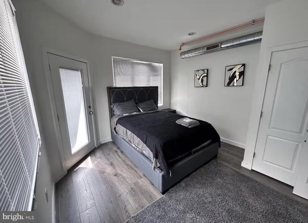 117 W Girard Avenue - Photo 8