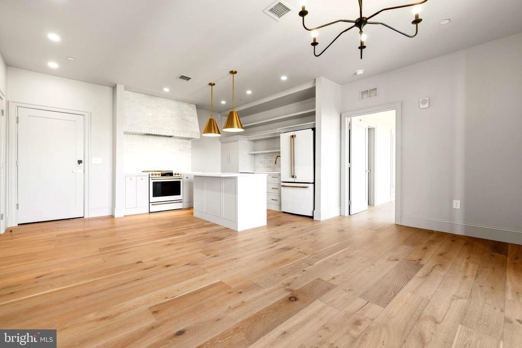 8623 Germantown Avenue - Photo 11