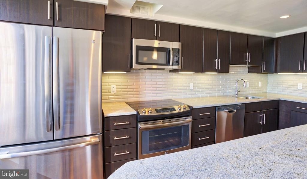 1815 John F Kennedy Boulevard - Photo 32