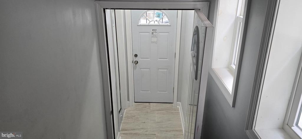 1411 W Loudon Street - Photo 1
