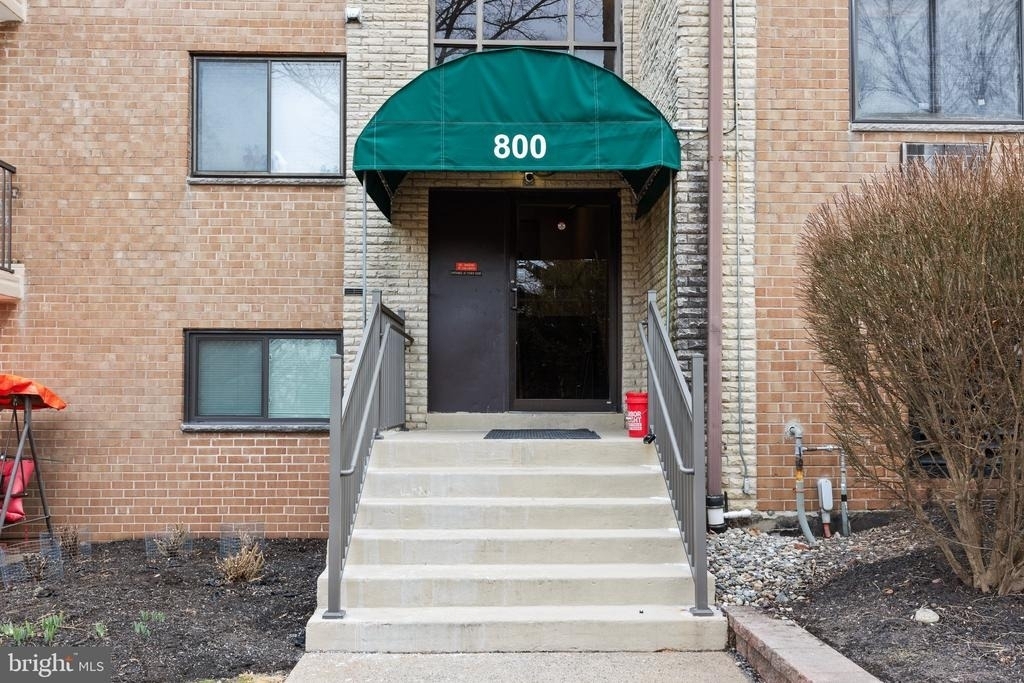 1575 W Street Road - Photo 2
