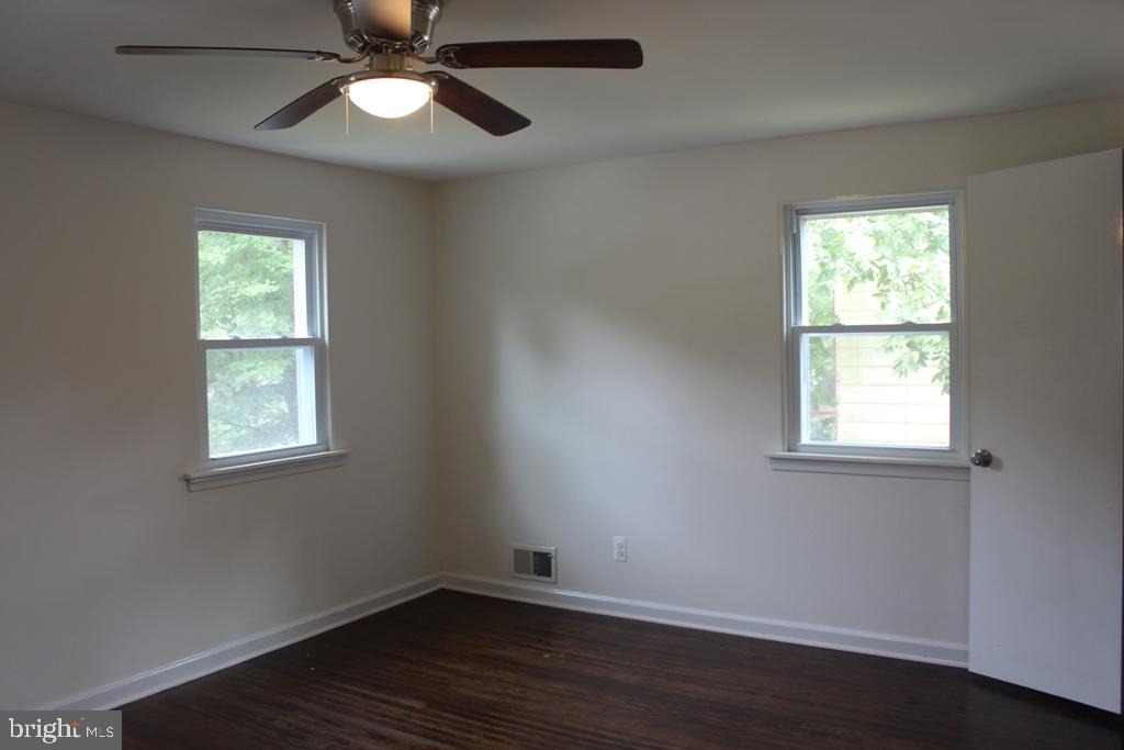 408 Villanova Road - Photo 12