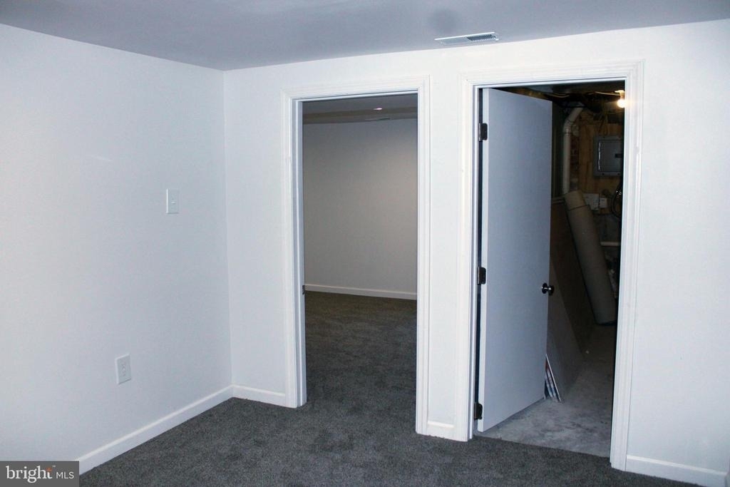 201 University Boulevard - Photo 24