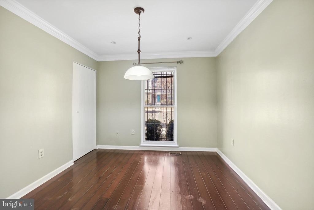 9063 Congress Place - Photo 2