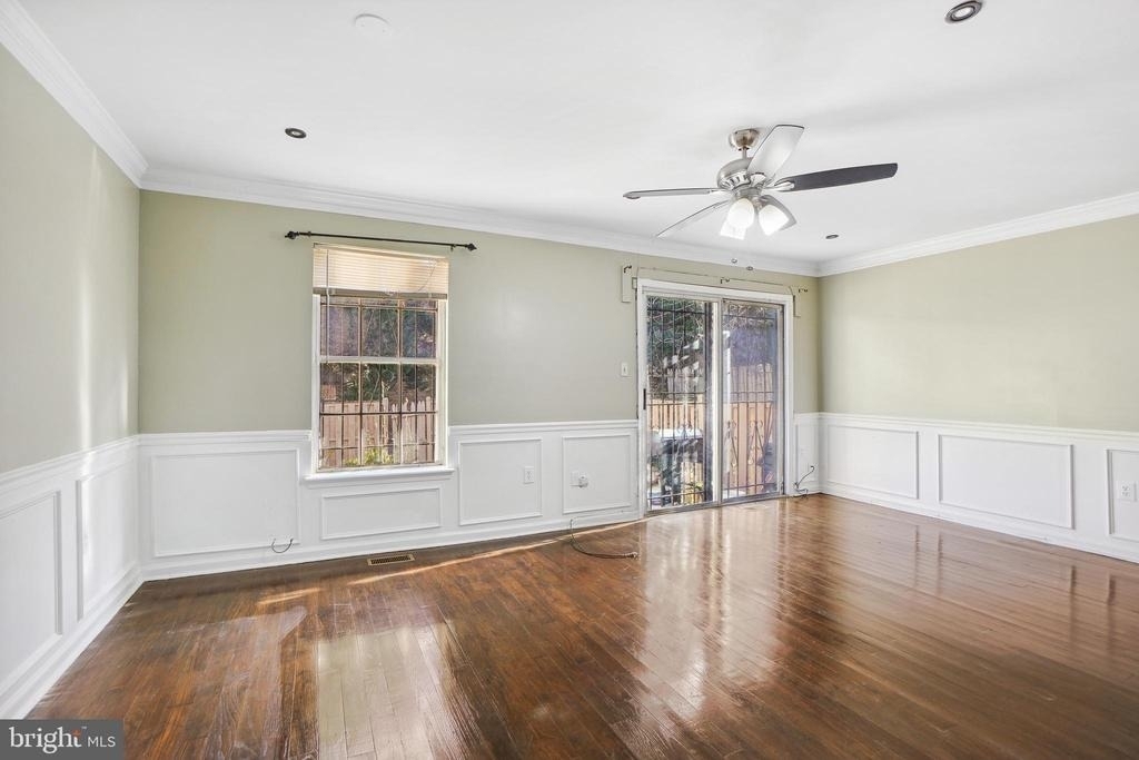 9063 Congress Place - Photo 7