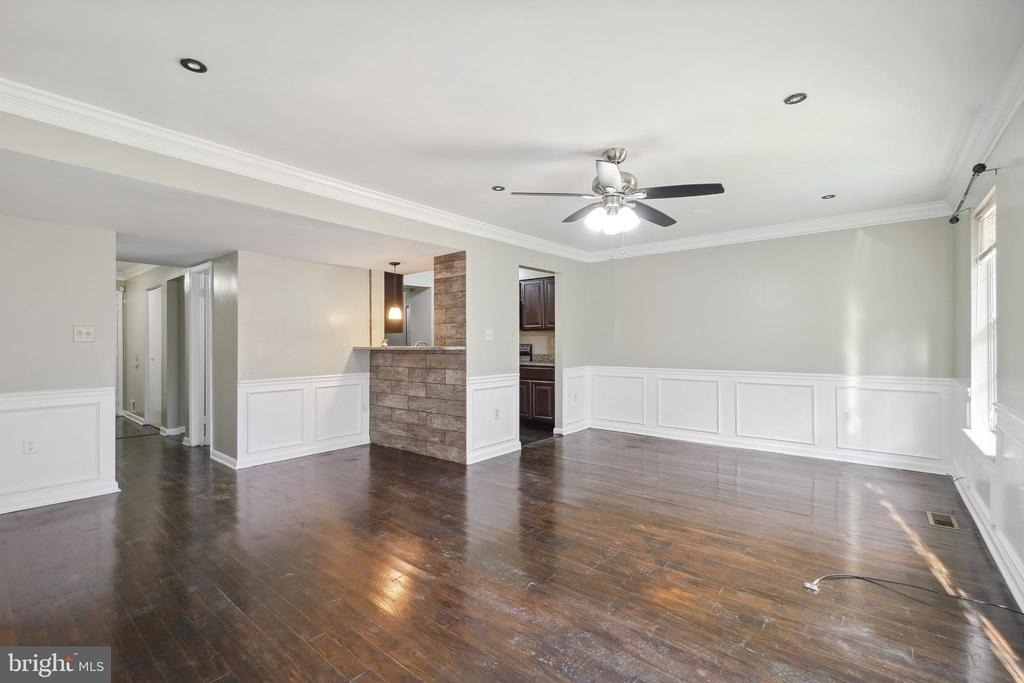 9063 Congress Place - Photo 6