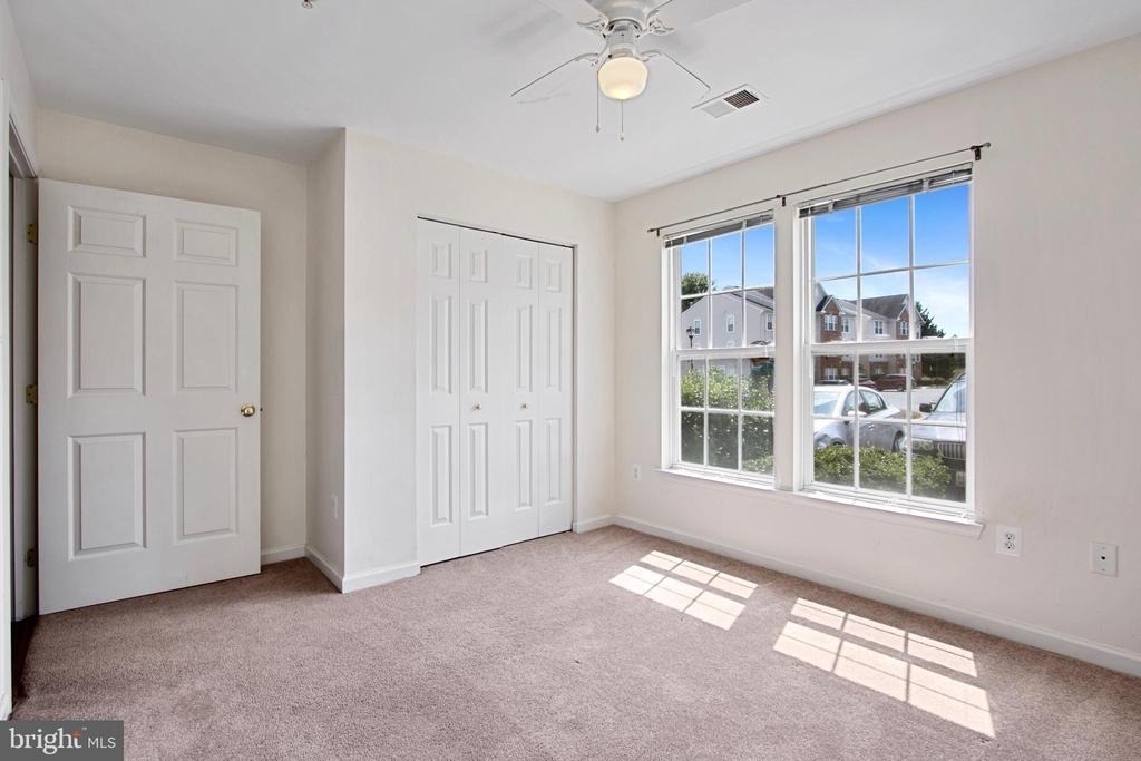 502 Bradley Court - Photo 34