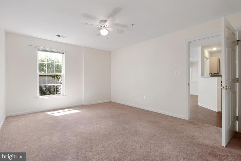 502 Bradley Court - Photo 31