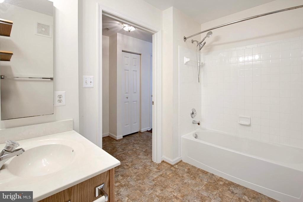 502 Bradley Court - Photo 37