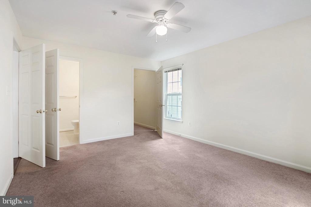 502 Bradley Court - Photo 24