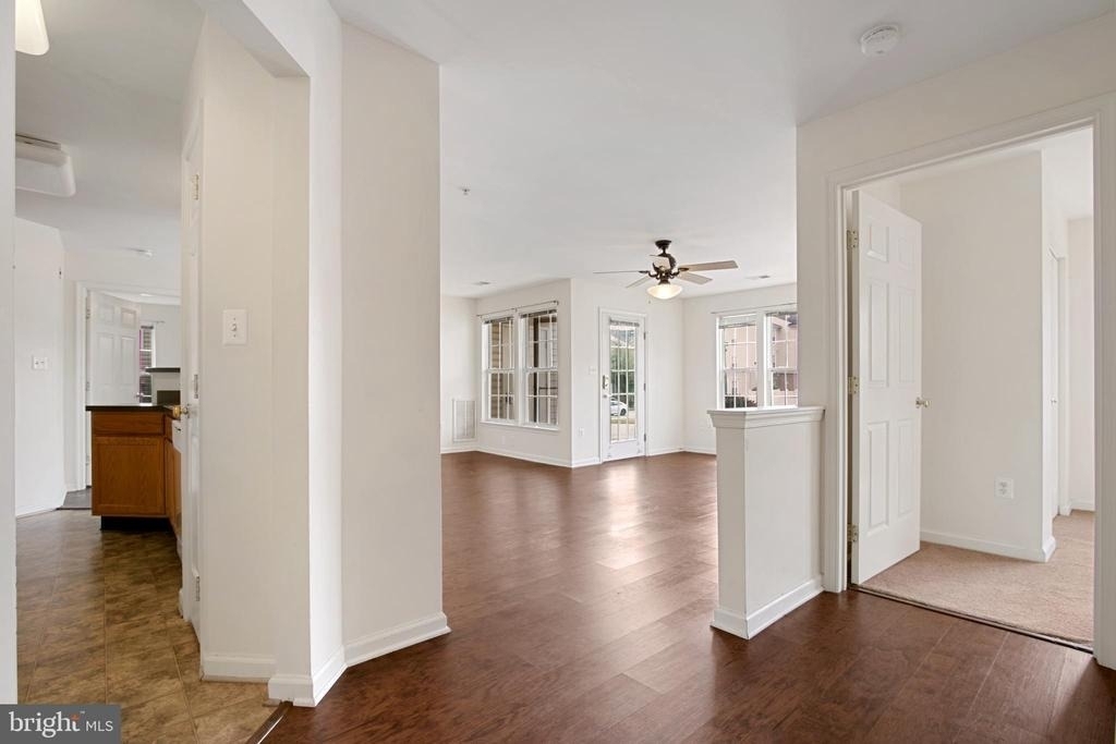 502 Bradley Court - Photo 9