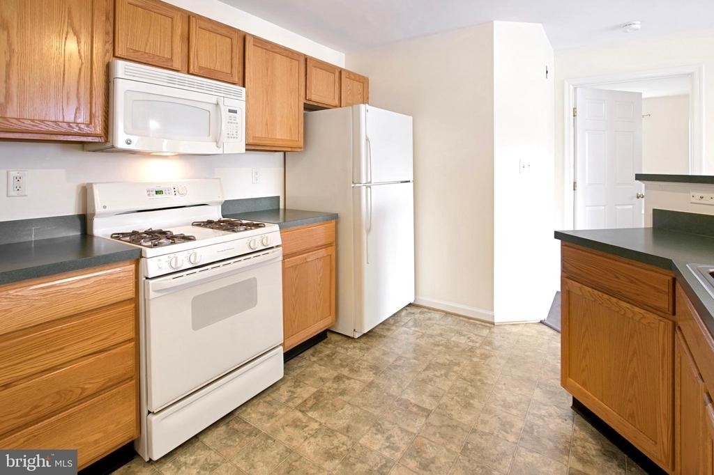 502 Bradley Court - Photo 19