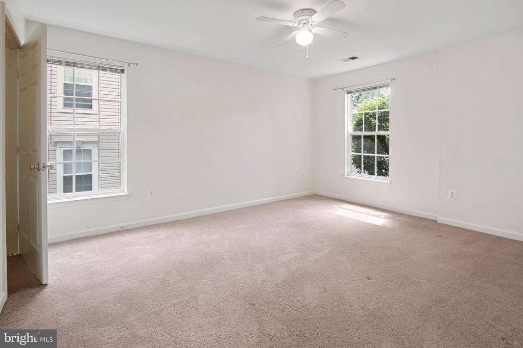 502 Bradley Court - Photo 23