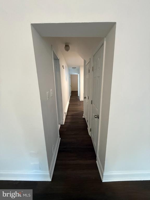 715 W 8th - Photo 3