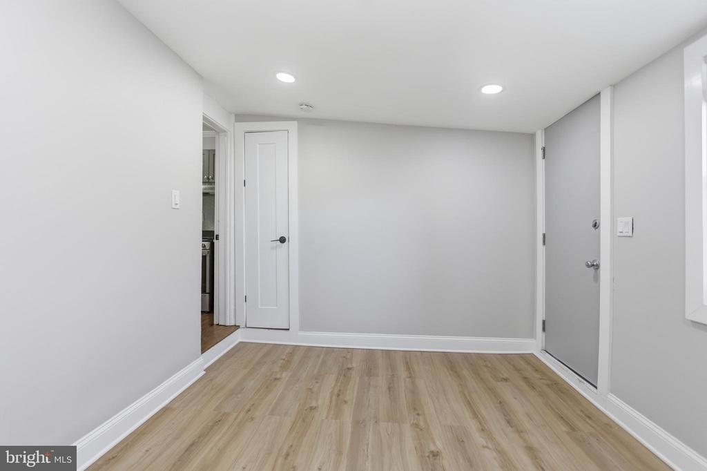 1250 Holbrook Terrace Ne - Photo 1