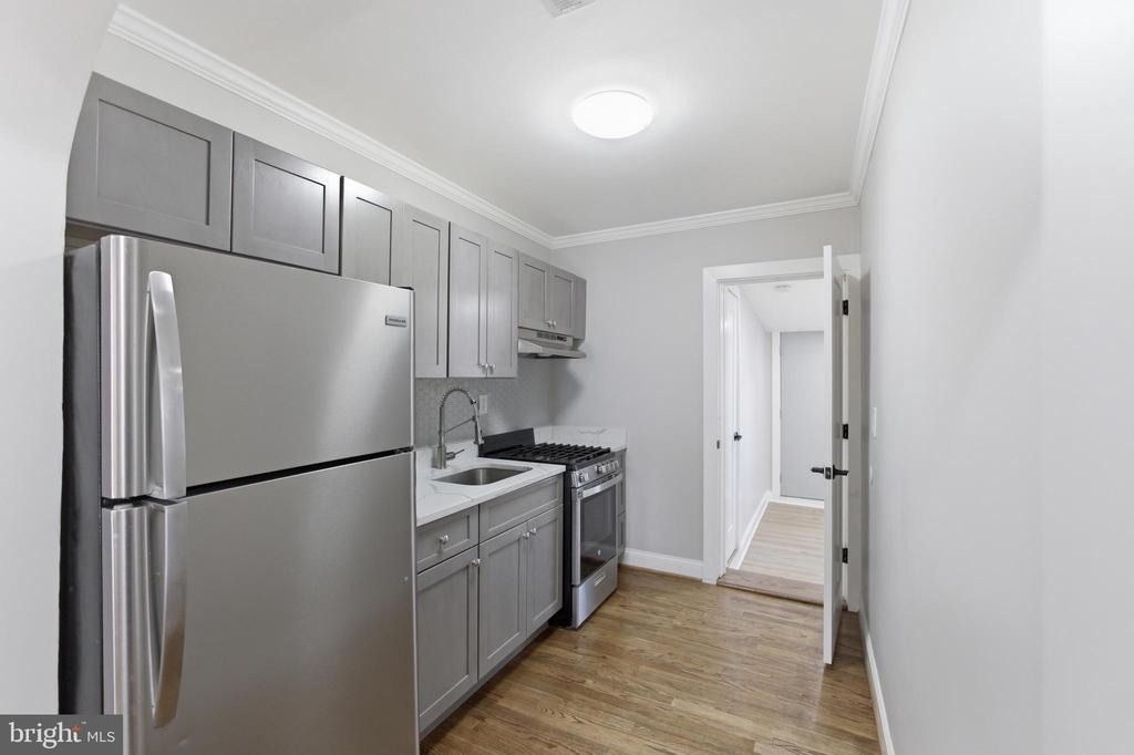 1250 Holbrook Terrace Ne - Photo 9