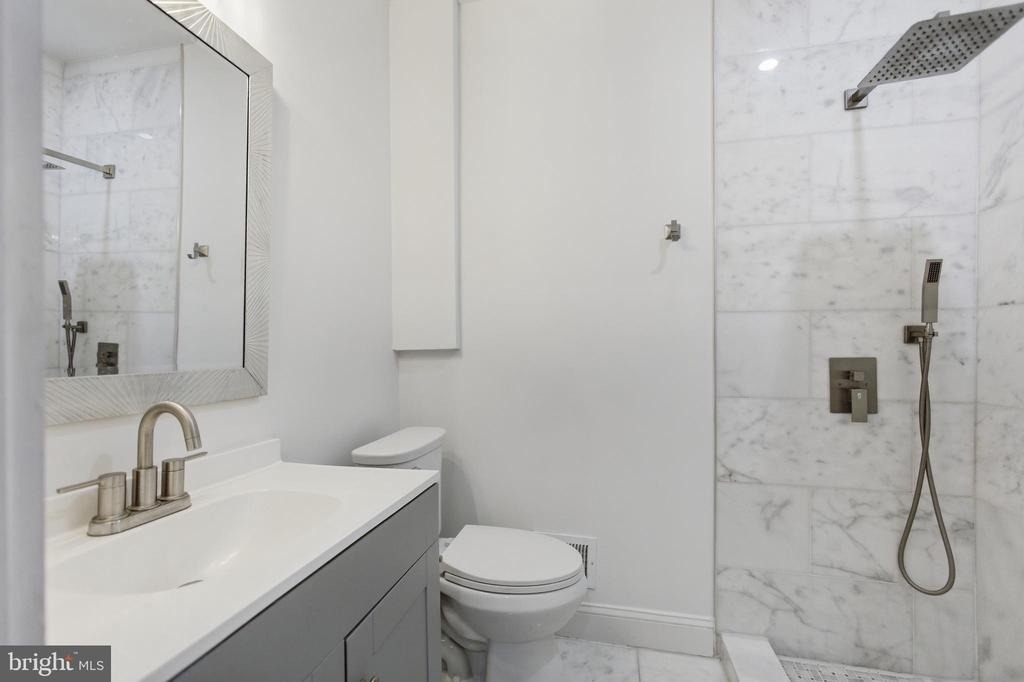 1250 Holbrook Terrace Ne - Photo 10