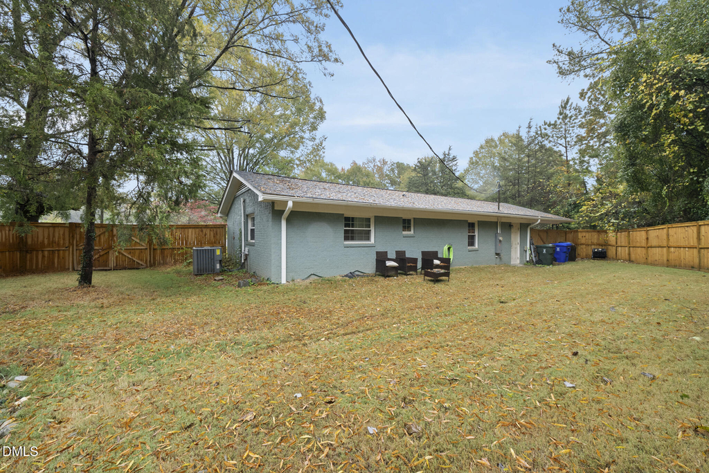 1002 Bacon Street - Photo 28