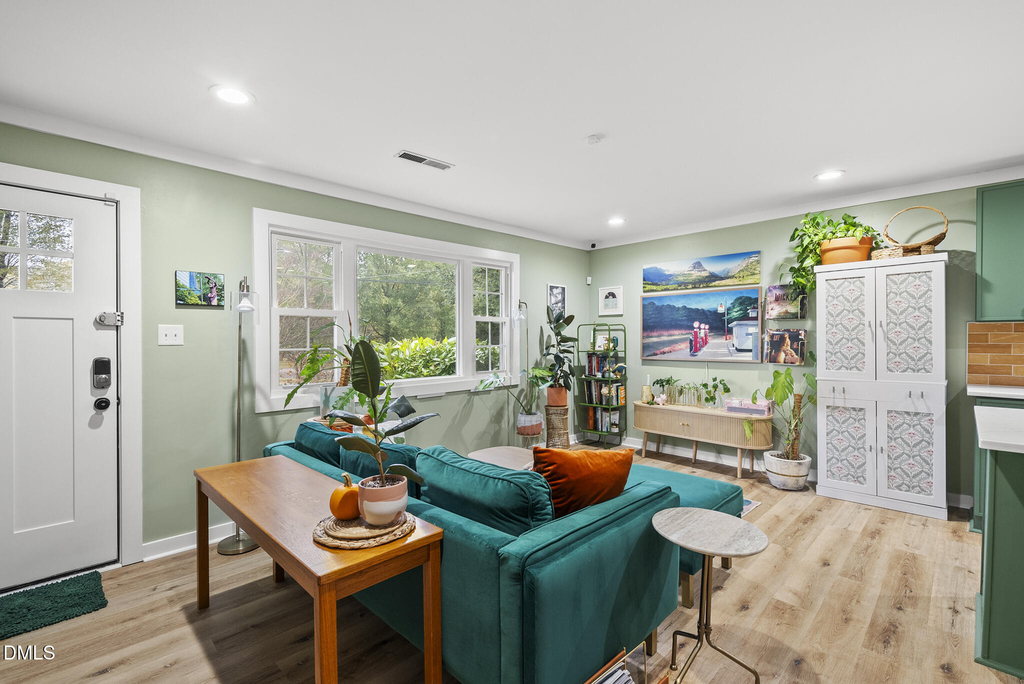 1002 Bacon Street - Photo 3