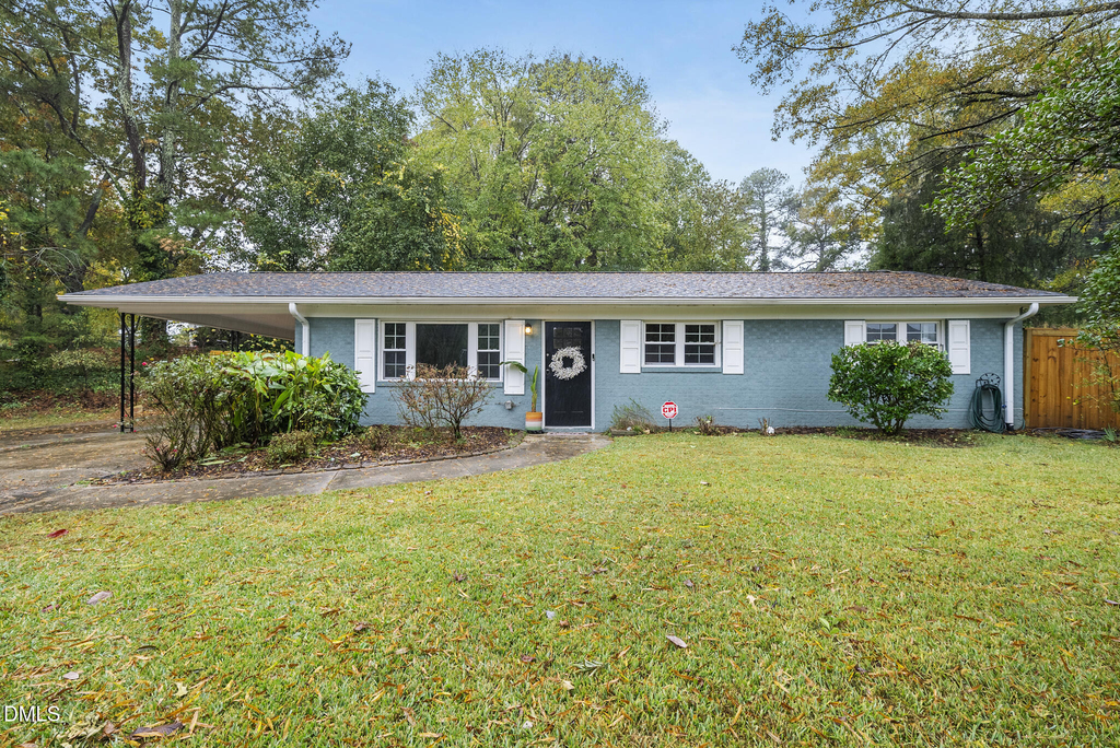 1002 Bacon Street - Photo 0