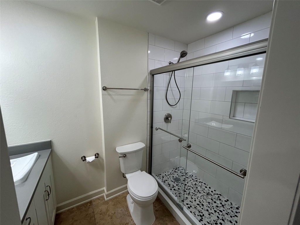 100 Bay Point Dr - Photo 5