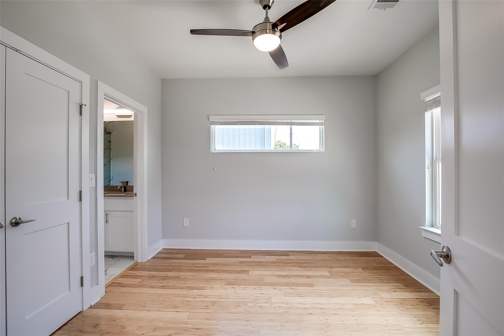 6303 Santos St - Photo 20