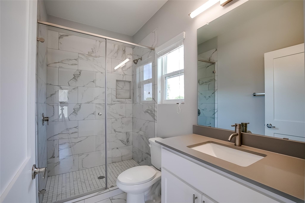6303 Santos St - Photo 24