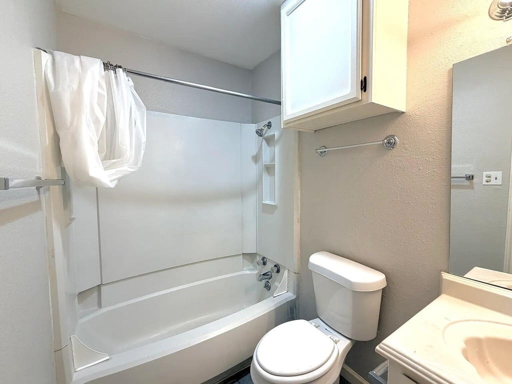 209 E Noton St - Photo 9