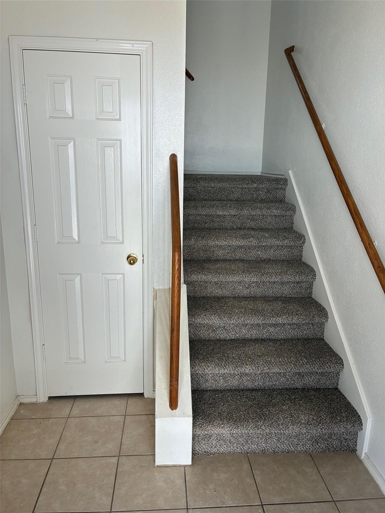 9201 Brodie Ln - Photo 1