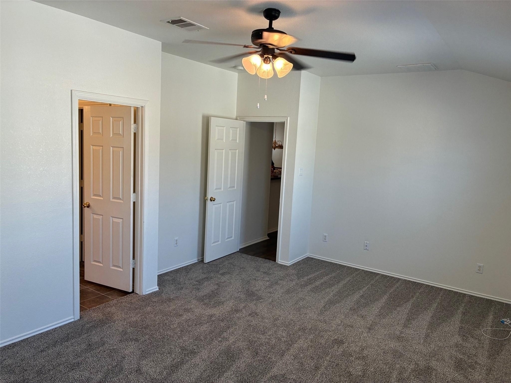 9201 Brodie Ln - Photo 11