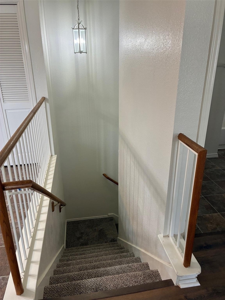 9201 Brodie Ln - Photo 2