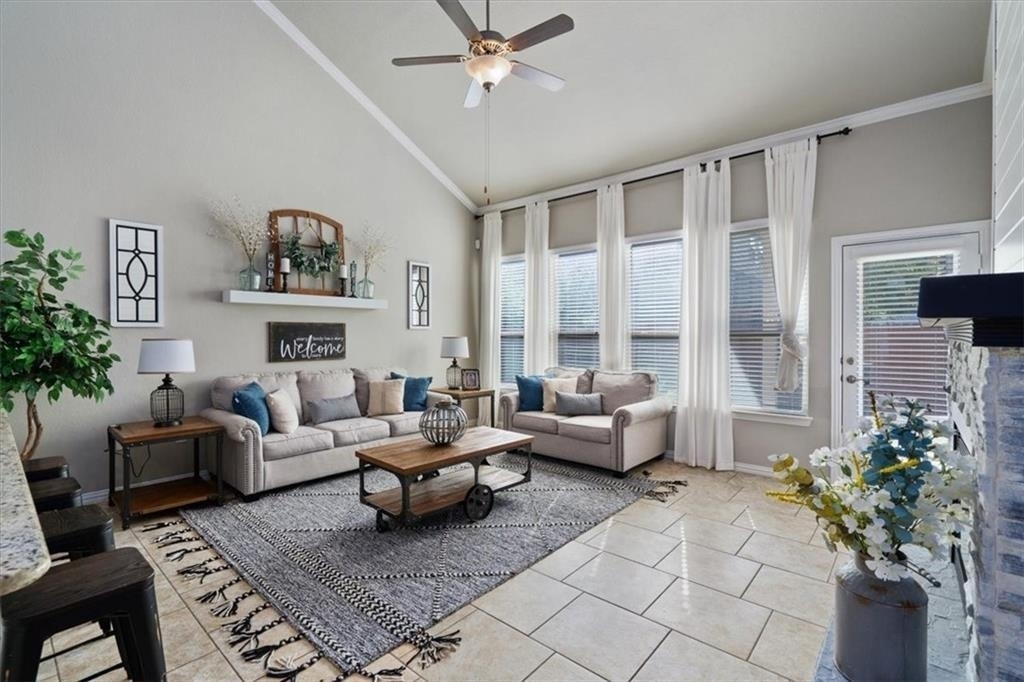 12311 Altamira St - Photo 4
